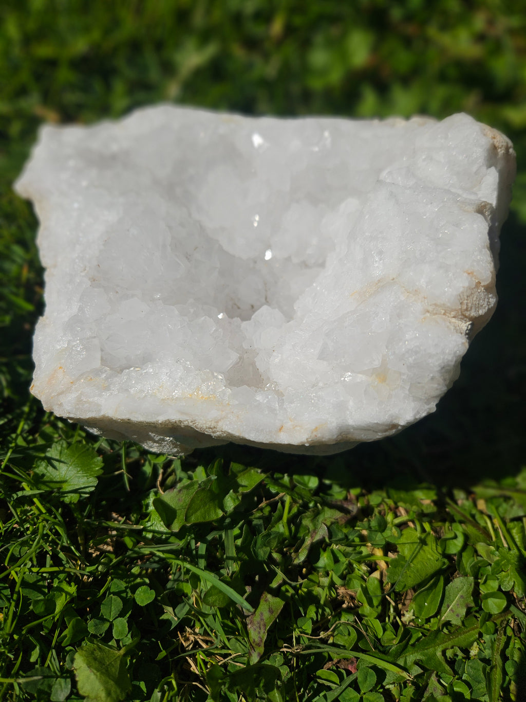Meduim Quarts Geodes