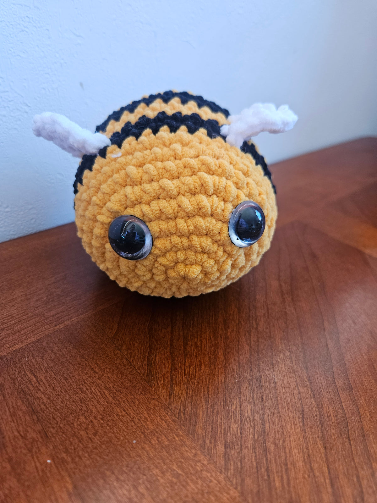 Meduim Crochet Bee