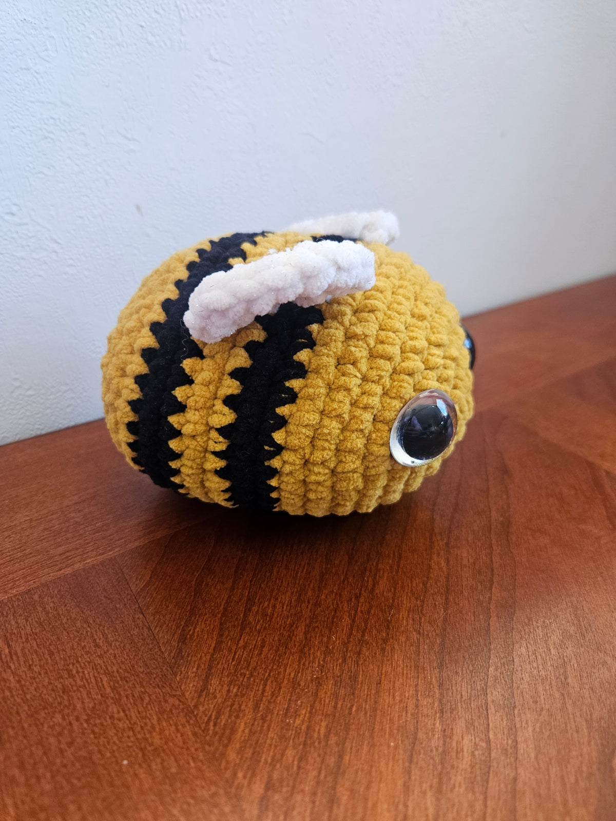 Meduim Crochet Bee