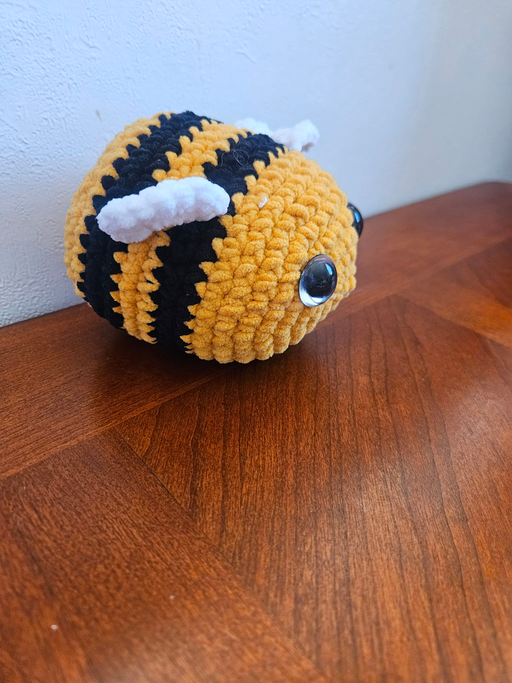 Meduim Crochet Bee