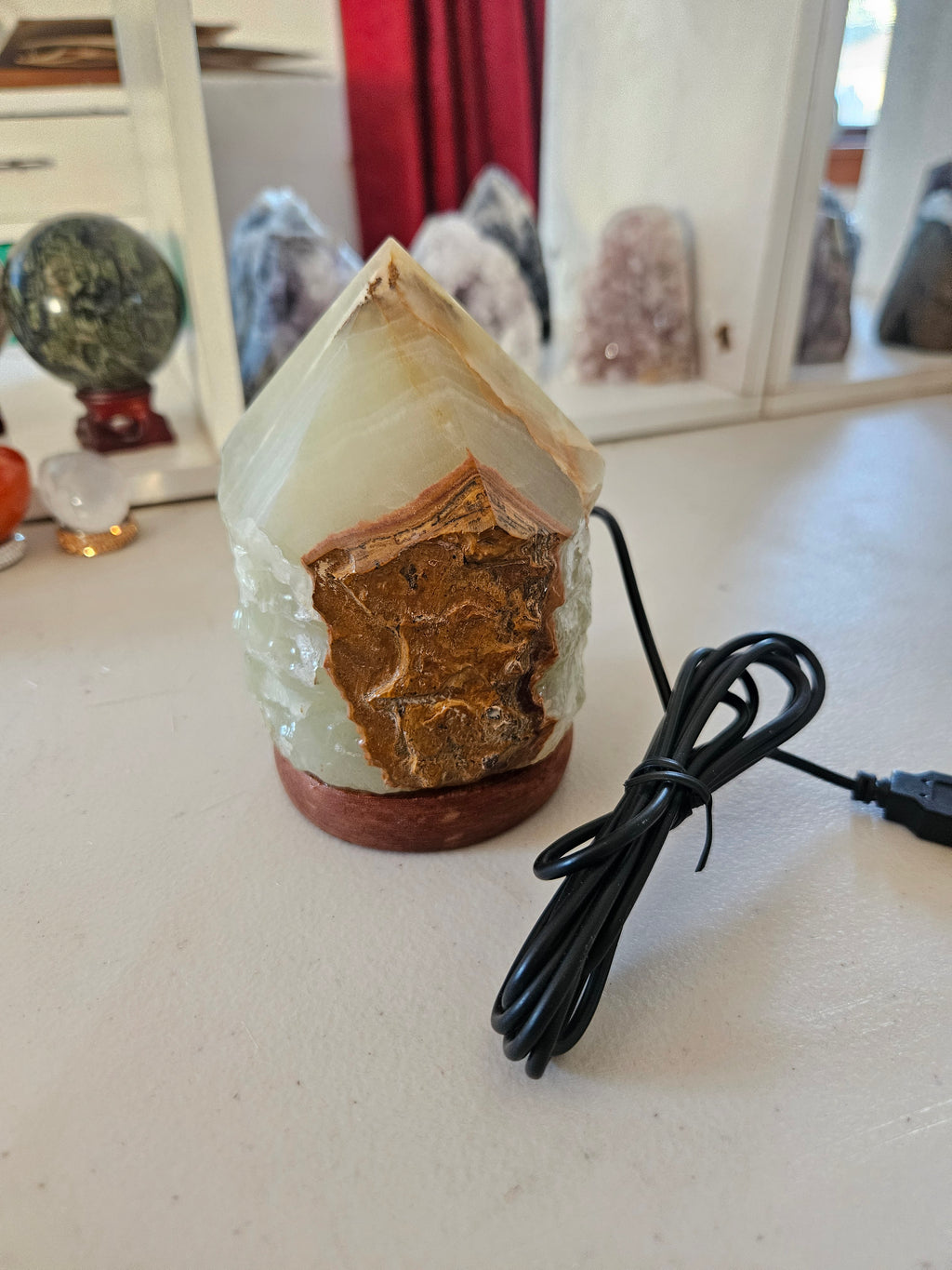 Banded Calcite Rough Lamp